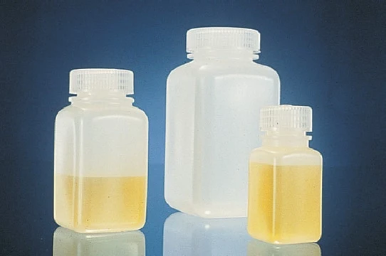 Imagem de referência de FRASCO EM HDPE BC LARGA QUADRADO C/ TAMPA DE ROSCA 2114-0016 500ML – 12UN/PCT